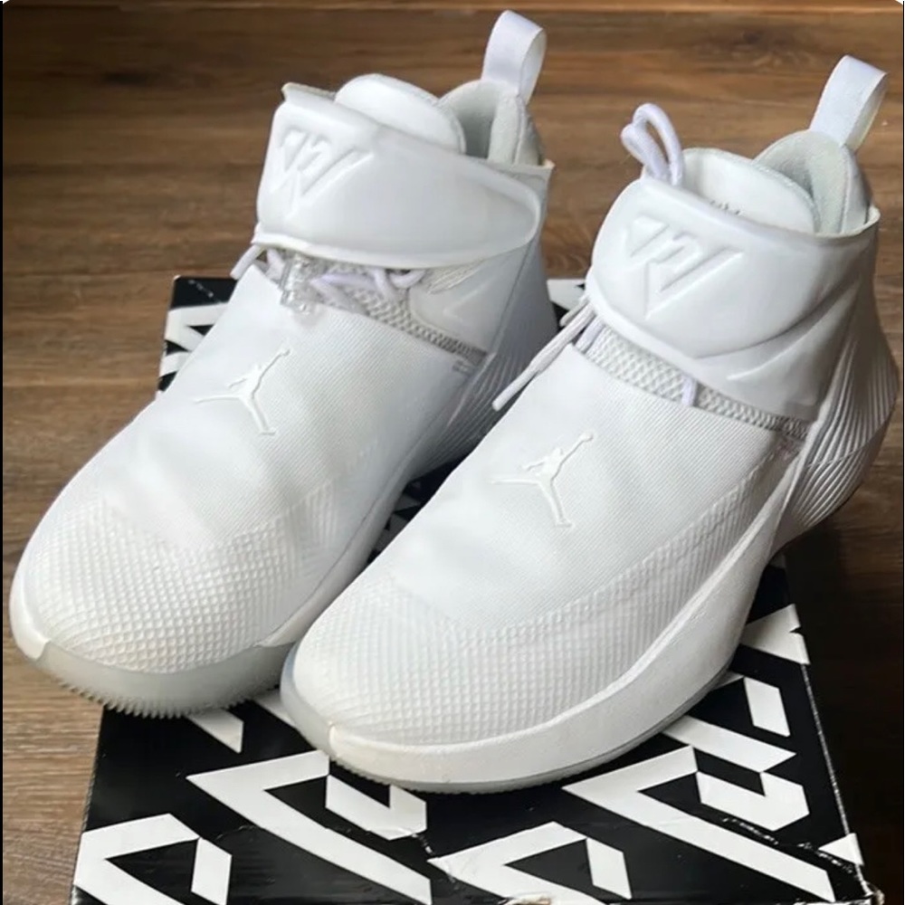 Nike Air Jordan Why Not Zero.1 Platinum White Size 6.5y